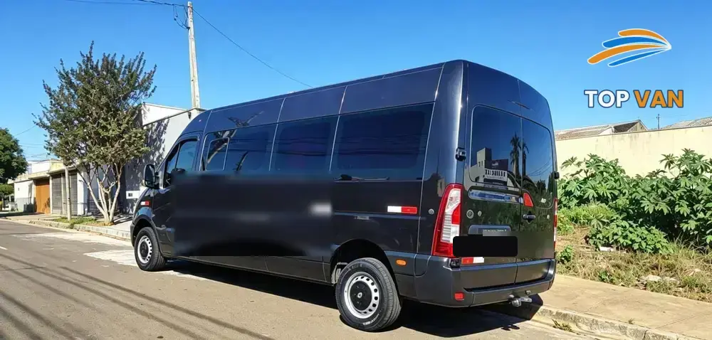Van Master com a marca Top Van