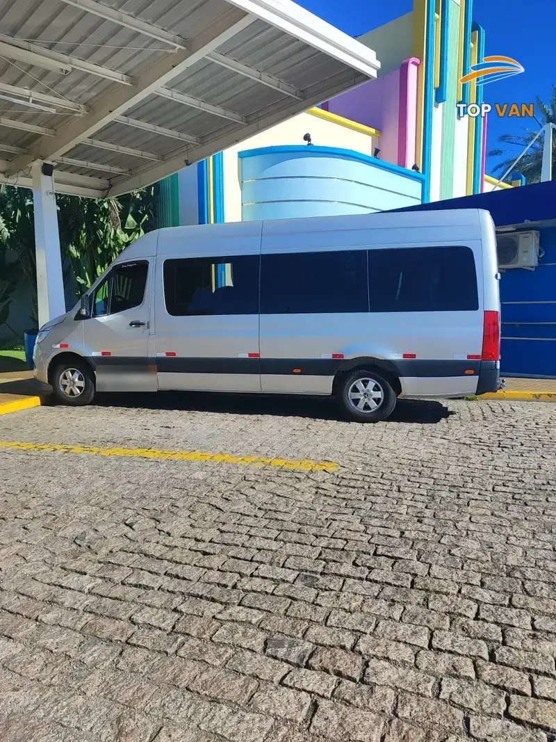 Van Sprinter em embarque
